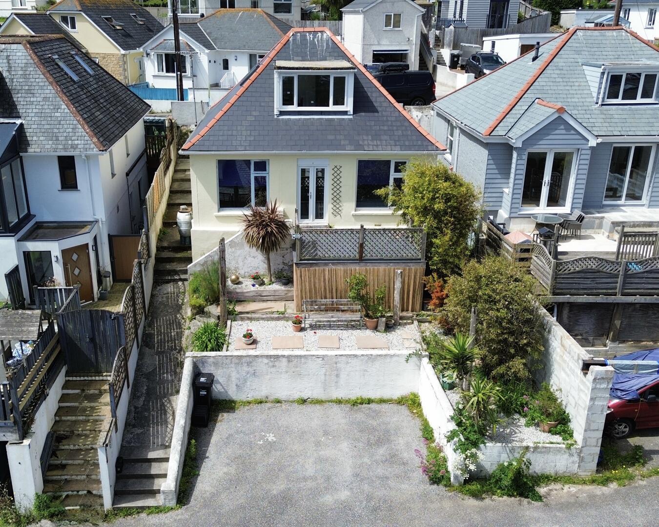 5 bed property in Upper Hillcrest, Perranporth